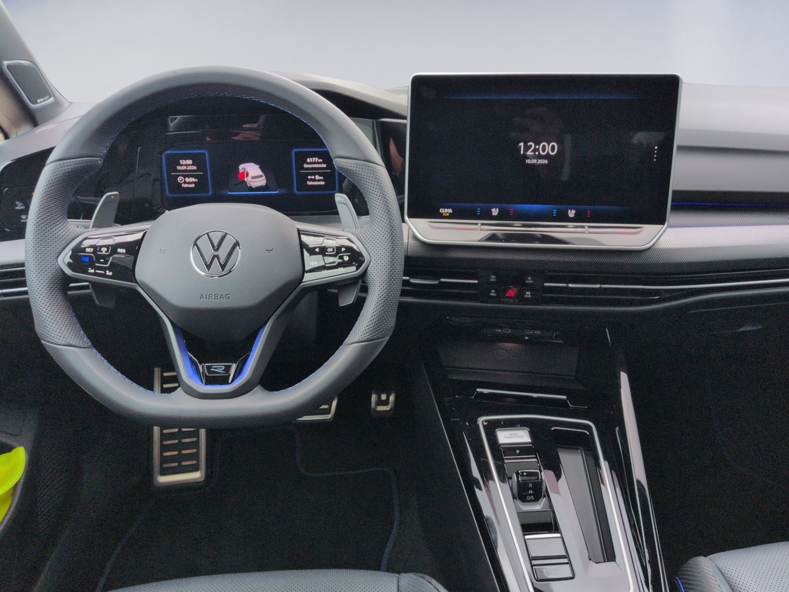 Golf VIII R BLACK EDITION 4MO AKRA+LEDER+PANO+