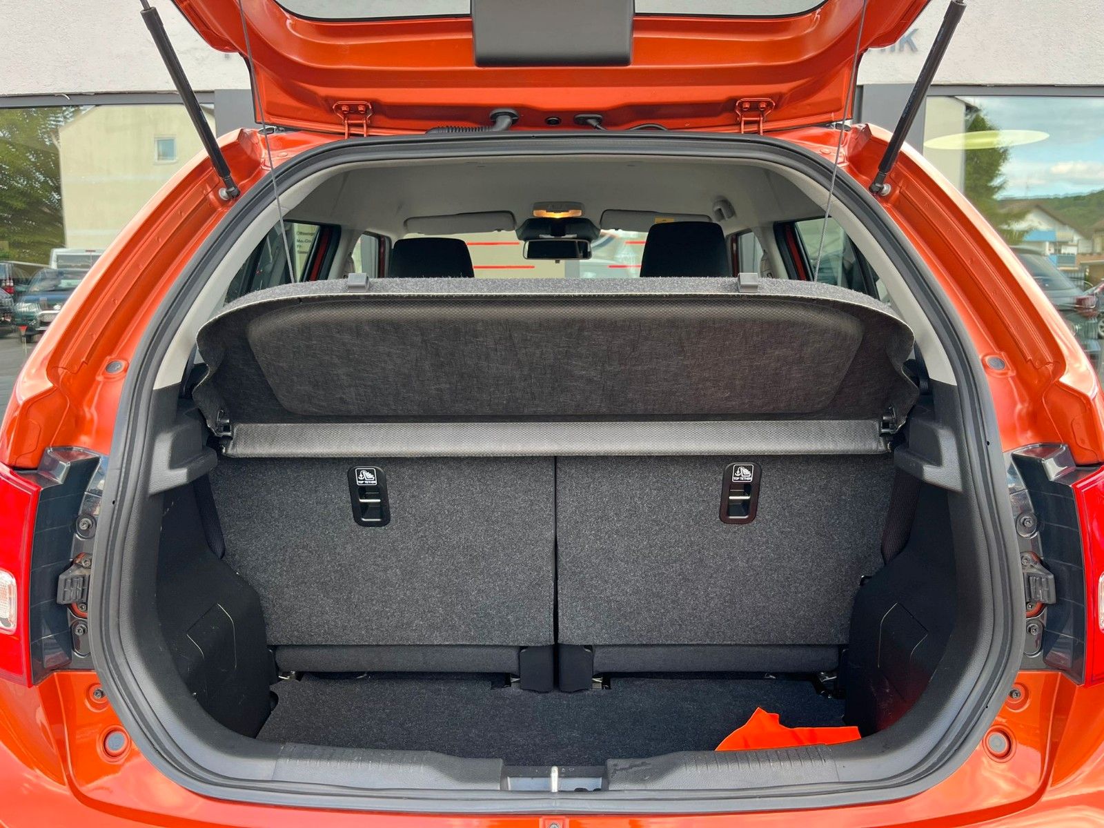 Fahrzeugabbildung Suzuki Ignis Intro Edition*8xbereift*