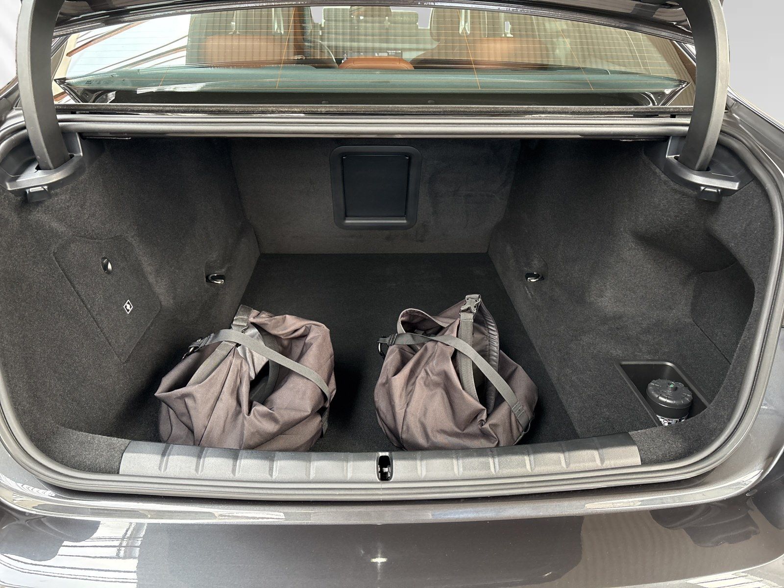 BMW 750 - Bild 16
