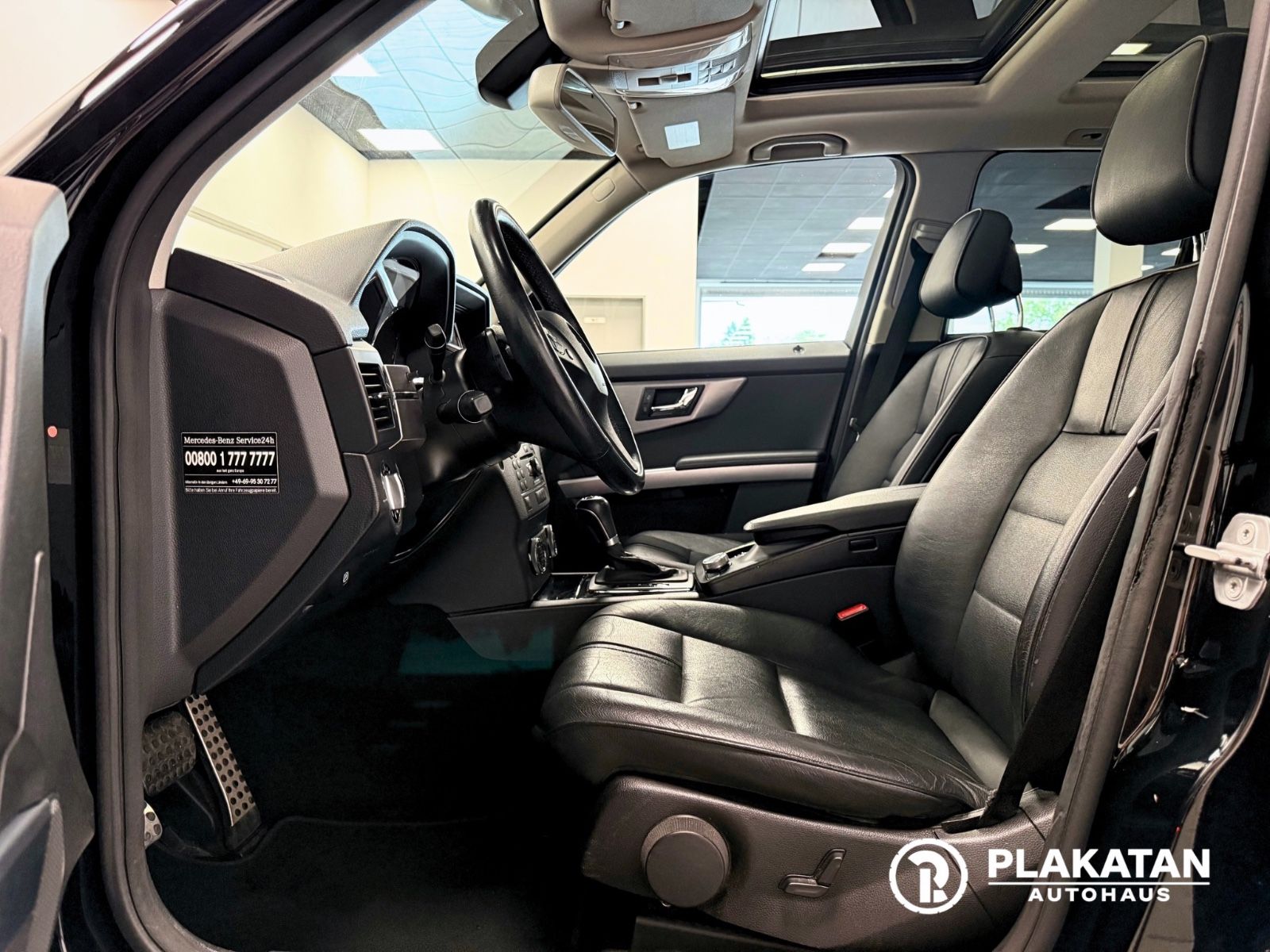 Fahrzeugabbildung Mercedes-Benz GLK 320 CDI 4Matic Navi Leder Panorama Bi-Xenon