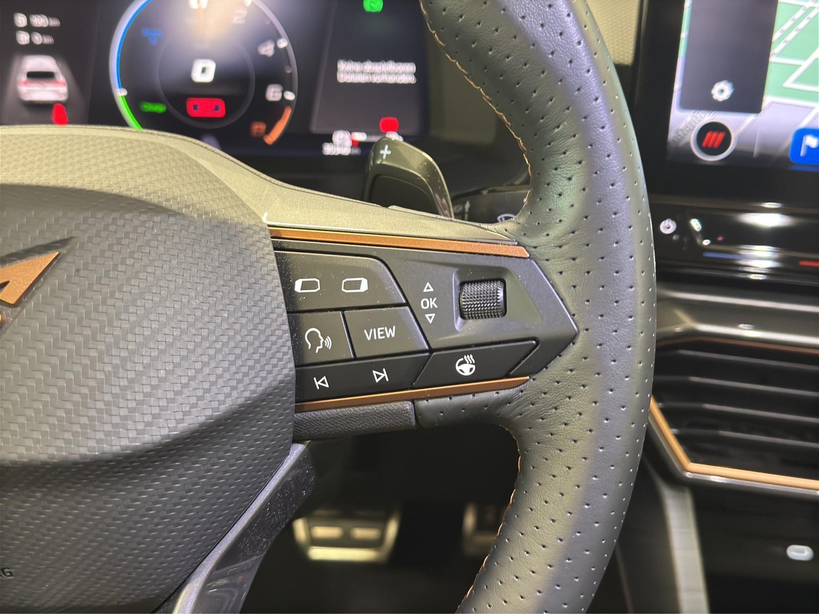 Cupra Leon 1.4 e-Hybrid DSG VZ LED NAVI 19-ALU KEYLESS
