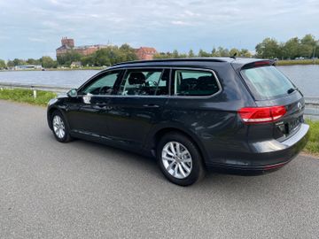 Volkswagen Passat - 3