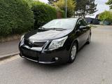 Toyota Avensis 1.8 Sedan - Toyota Avensis in Kiel