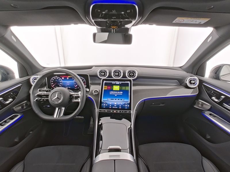 Fahrzeugabbildung Mercedes-Benz GLC 300 AMG*HEAD-UP*BURMESTER*PANO*MEMORY*AHK