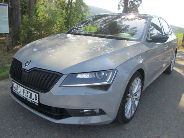 Skoda Superb Sportline 4x4 206kw Canton Alcantara