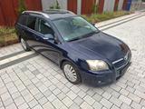 Toyota Avensis 2.0 D-4D*Tüv 04/27*Xenon*Top Zustand* - Toyota Avensis: Kombi, T27