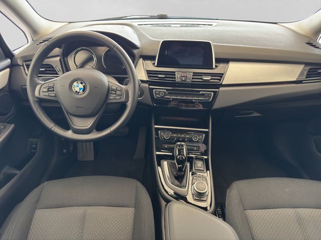 Fahrzeugabbildung BMW 218i Gran Tourer 7-Sitzer+LED+Navi+Kamera+AHK