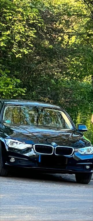 Image of BMW 320