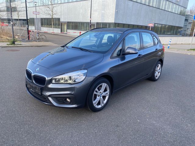 BMW 218 Baureihe 2 Active Tourer 218 d Advantage