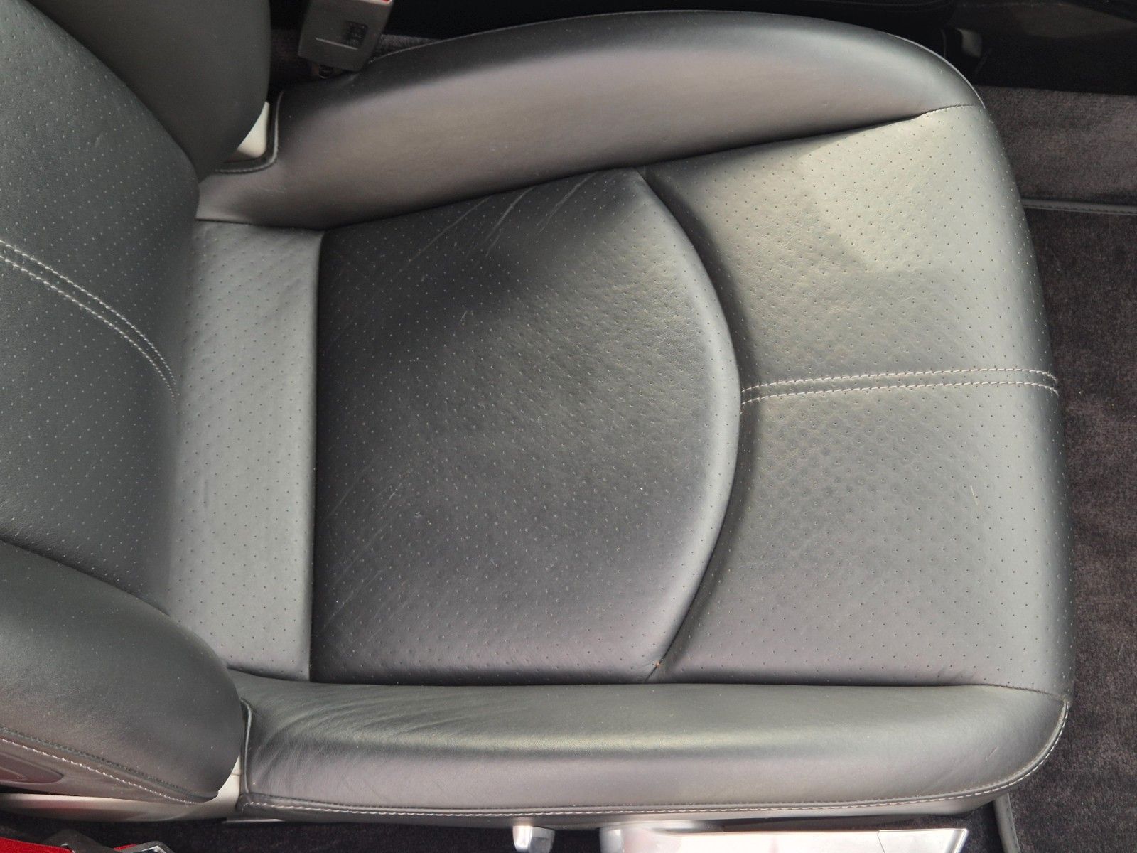 Fahrzeugabbildung Porsche Cayman Porsche Design Edition 1/One of 777
