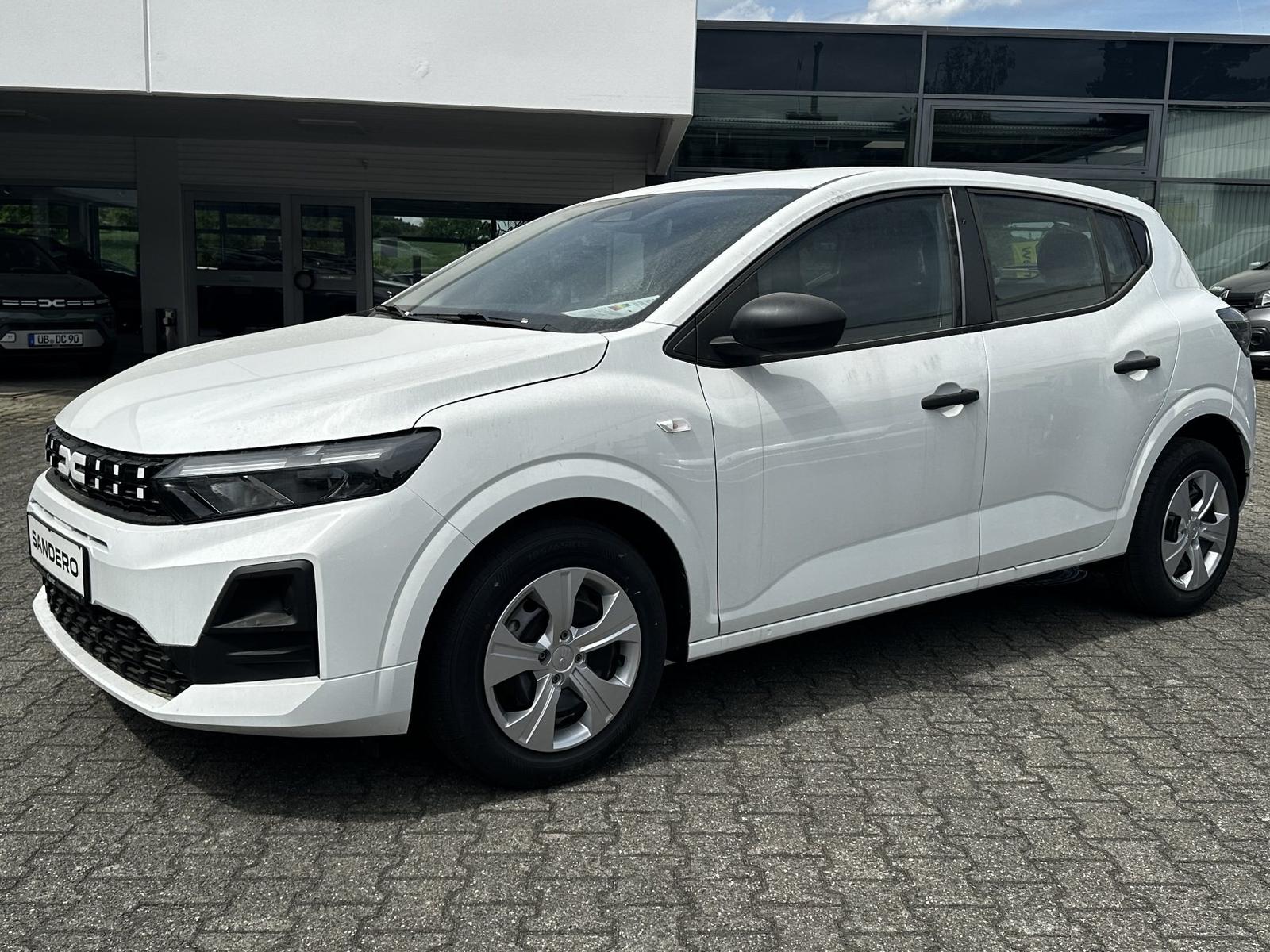 Dacia Sandero Essential SCe 65