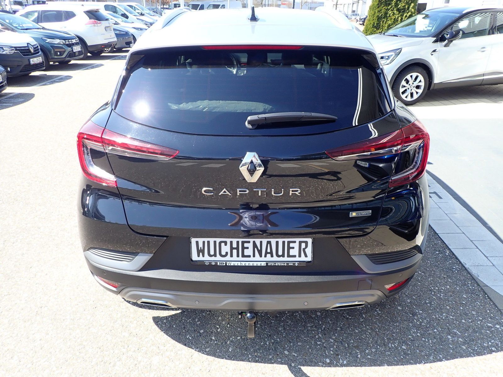 Fahrzeugabbildung Renault Captur TCe 140 EDC R.S.LINE/AUTOM./SHZ/NAVI/AHK/