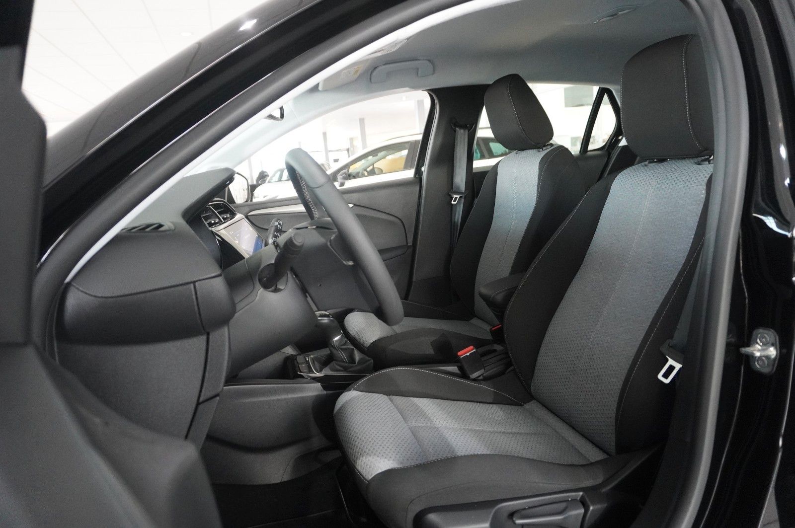 Fahrzeugabbildung Opel Corsa 1.2 MIRROR-LINK/SHZ/PDC/KAMERA/ALU16/LHZ