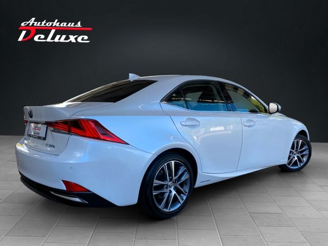 Lexus IS 300