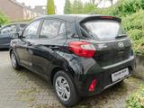 Hyundai i10 1.0 2WD Select KLIMA PDC KAMERA NAVI FACEL. - Hyundai i10: Schwarz