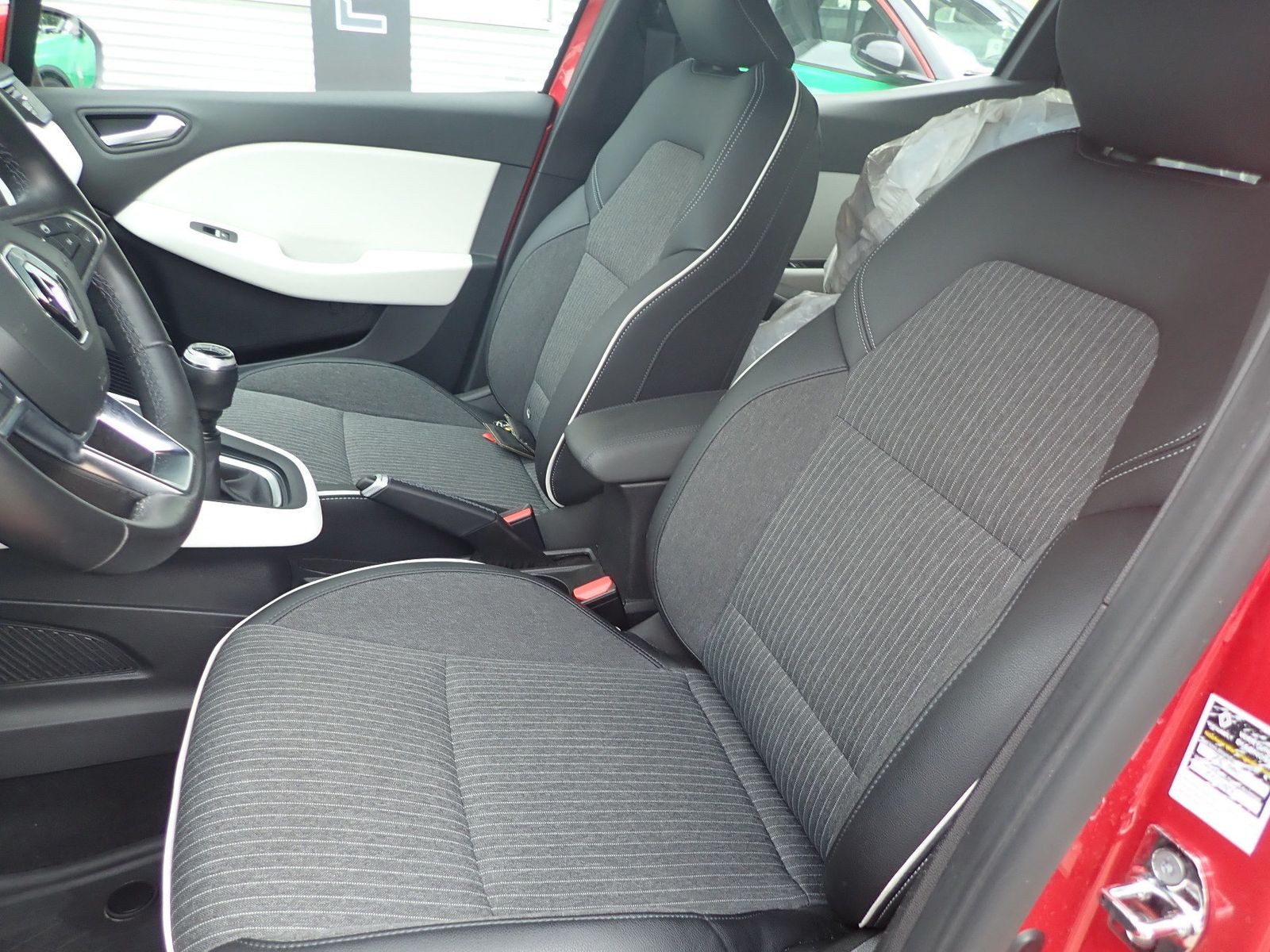 Fahrzeugabbildung Renault Clio V Intens TCe 100 NAVI WKR
