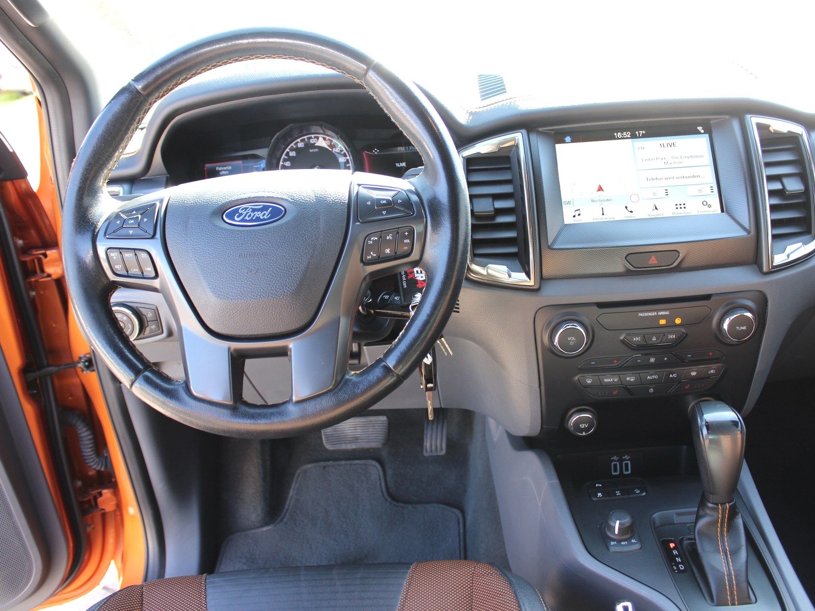Fahrzeugabbildung Ford Ranger Wildtrak Extrakabine 4x4 3,2 TDCi