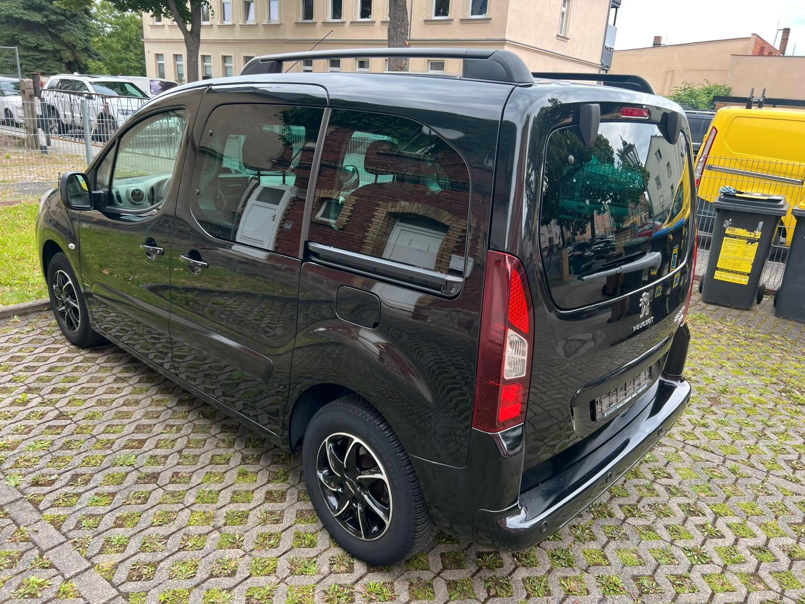 Peugeot Partner 1.6/Panorama/Tempomat/1-Hand