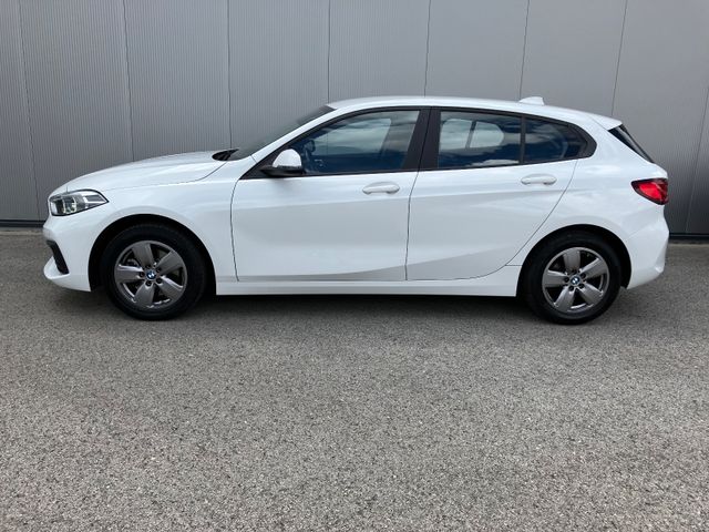 BMW 118i*NAVI*SITZHEIZUNG*LED*PDC*AUTOMATIK*