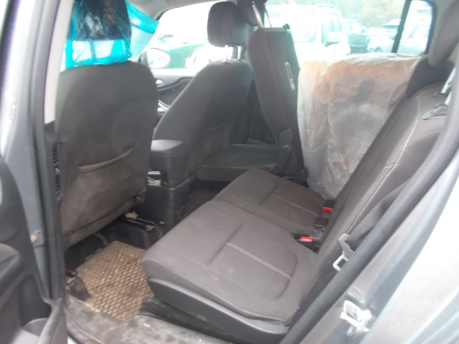 Fahrzeugabbildung Opel Zafira Tourer 1.4 Turbo 140 PS + AUTOGAS + AHK