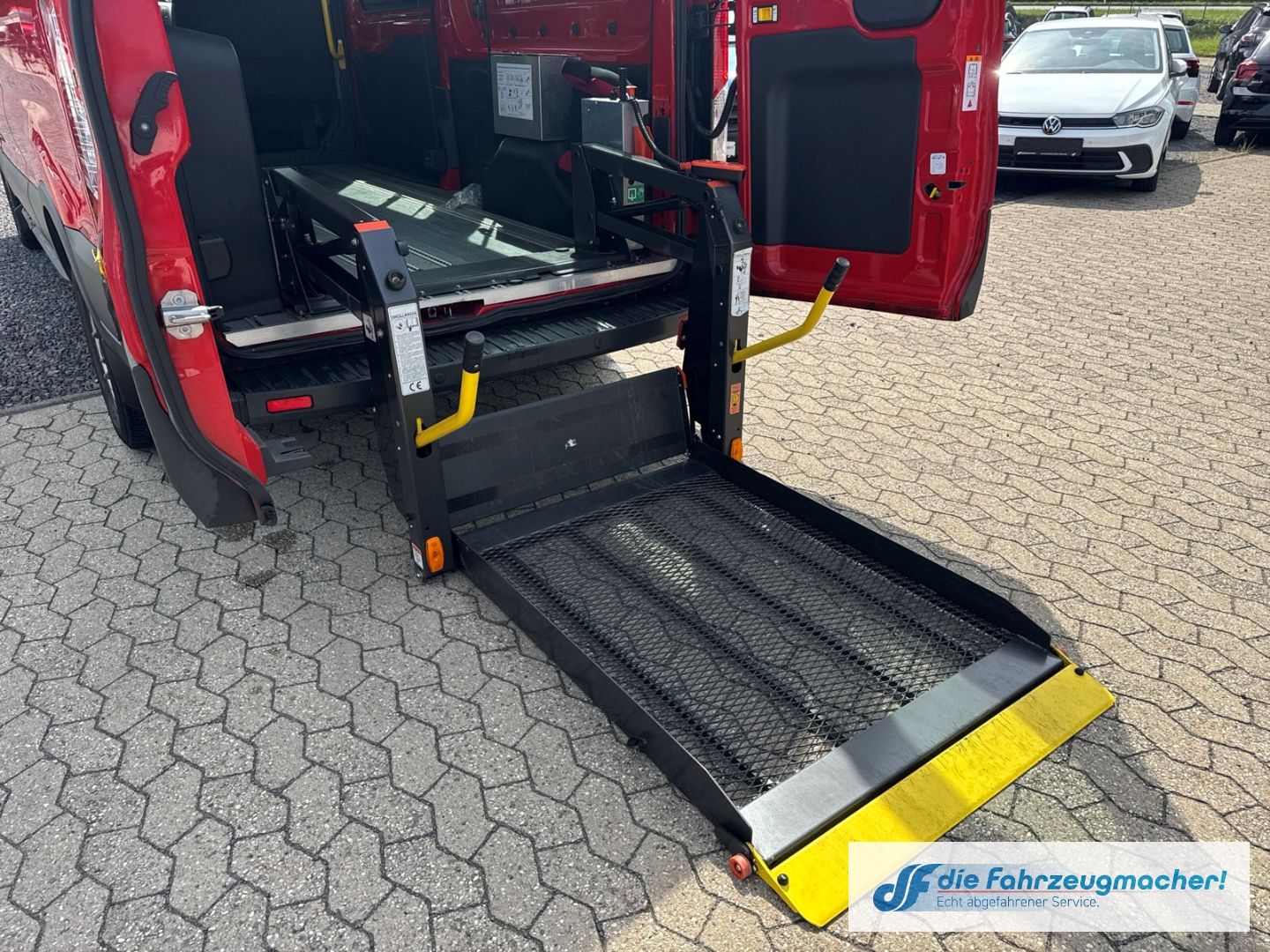 Fahrzeugabbildung Ford Transit Kombi 350 L3 2.2 TDCi DPF *4381 *KLIMA