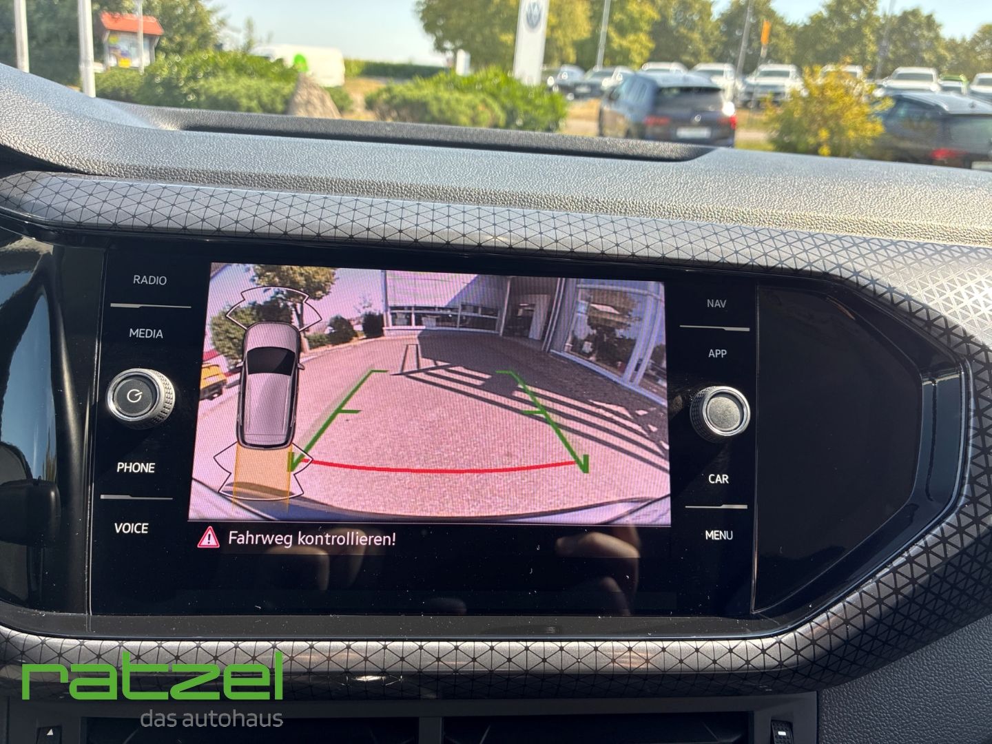 Fahrzeugabbildung Volkswagen T-Cross Style 1.0 TSI DSG LED Dyn. Kurvenlicht A
