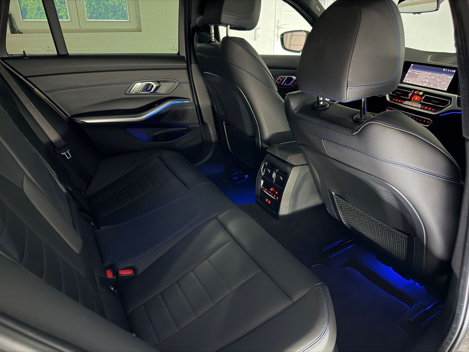 Fahrzeugabbildung BMW M340 d xDrive/STHZ/LASER/HuD/PANO/DRAVIT/DE FZG