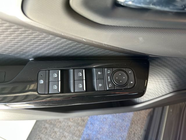 Toyota Urban Cruiser 61 kWh FWD Teamplayer