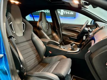 Fahrzeugabbildung Opel Insignia A OPC**ALLRAD**BOSE**BI-XENON**