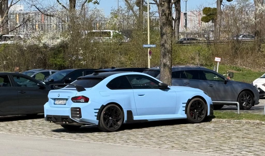 2023 BMW M2
