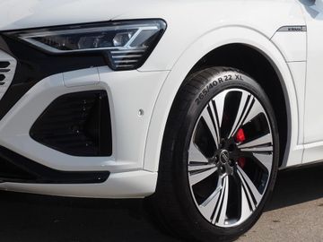 Audi Q8 e-tron - 10