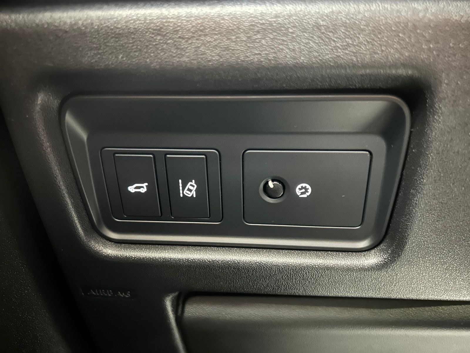 Fahrzeugabbildung Land Rover Discovery Sport SE AWD/KAMERA/NAVI/SHZ/PDC/