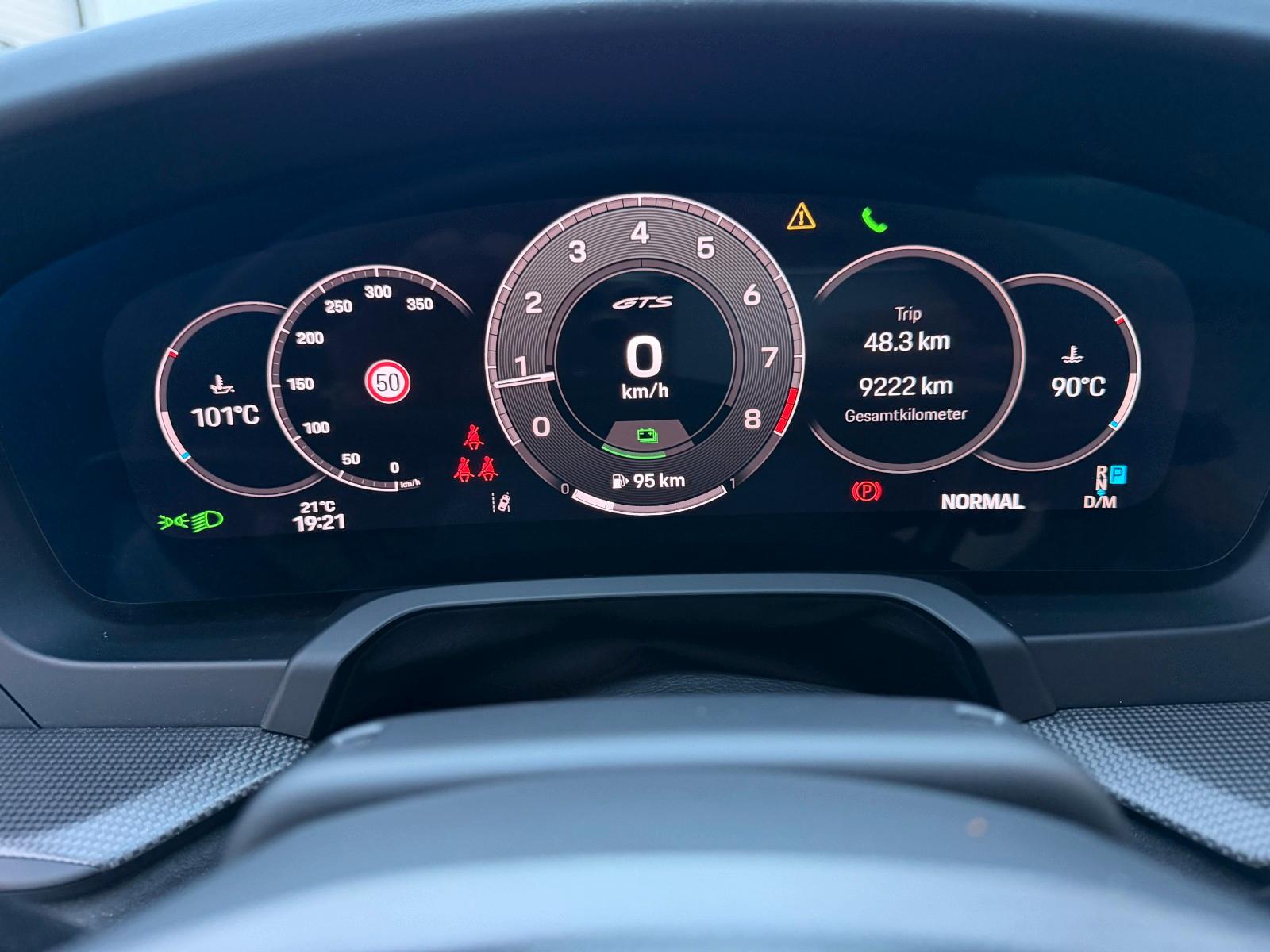 Porsche .2 911 Targa 4 GTS T-Hybrid BURMESTER PCCB LIFT