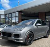 Porsche Cayenne Sport Design/Luft/Bose/AHK/Pano/21 Zoll - Porsche Gebrauchtwagen in Arnsberg