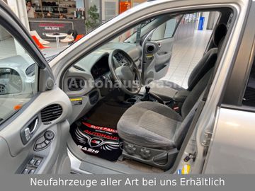 Fahrzeugabbildung Hyundai Santa Fe 2.4*2.Hand*4x4*AHK*Klima*Offroad*TÜV