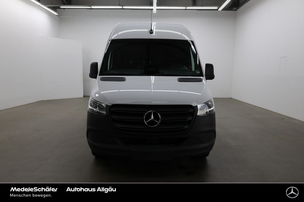 MERCEDES-BENZ Sprinter 2025