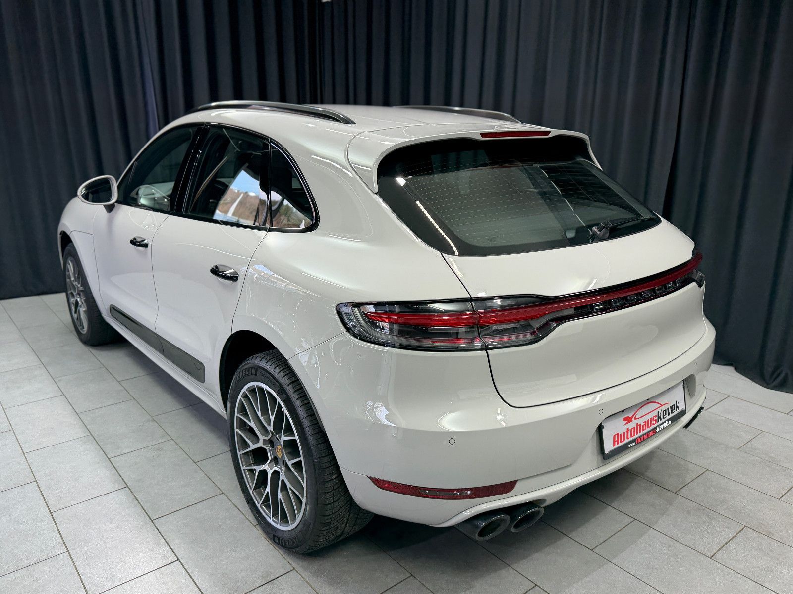 Fahrzeugabbildung Porsche Porsche Macan S |360°|AHK|Dt.-FAHRZEUG
