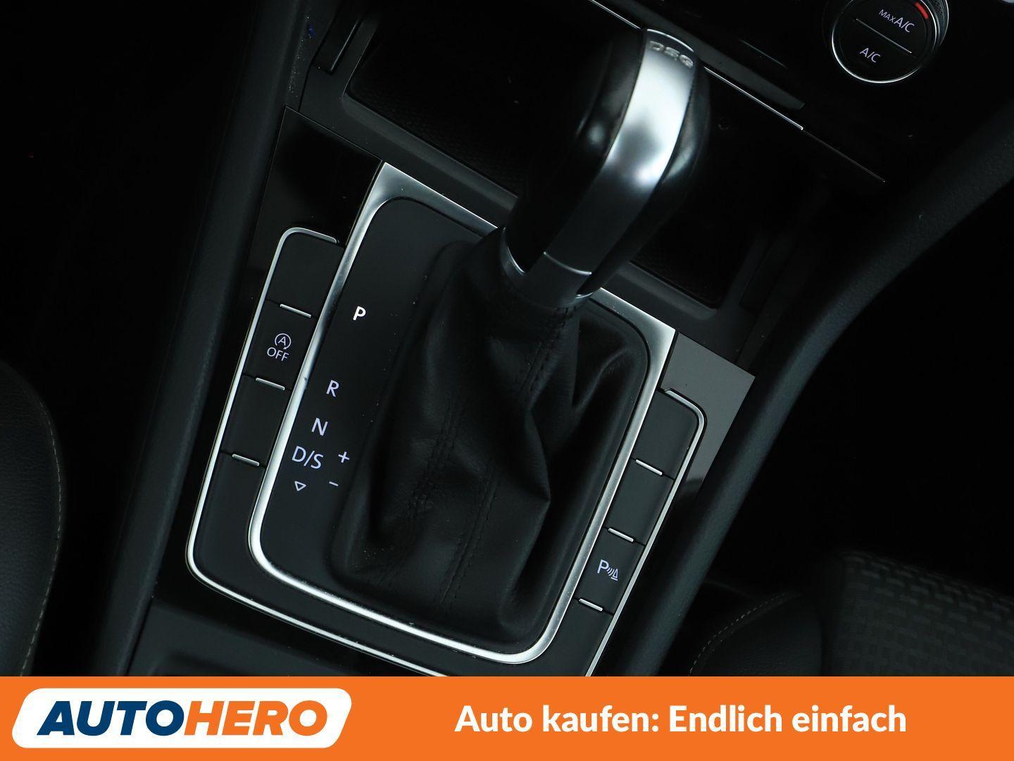 Volkswagen Golf VII 1.4 TSI Highline BMT Aut.*NAVI*BI-XENON
