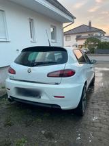 Alfa Romeo 147 4Türer! - Alfa Romeo 147: Kleinwagen