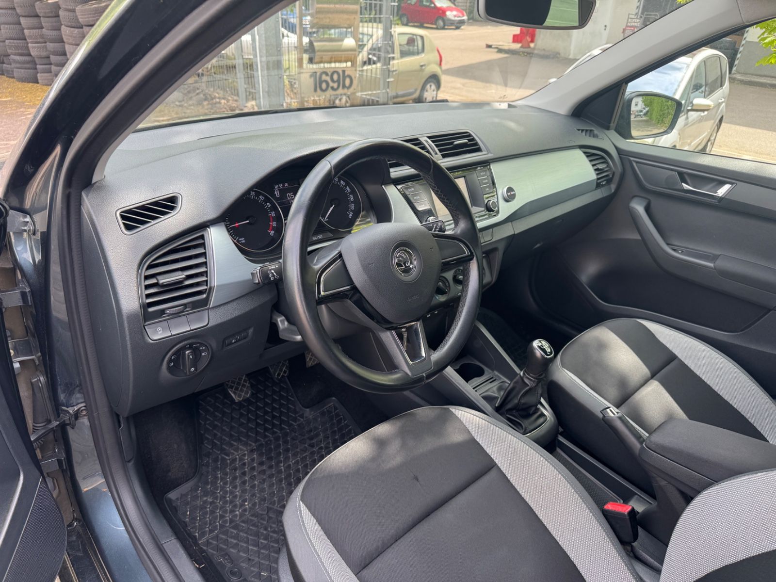 Fahrzeugabbildung SKODA Fabia Combi Ambition