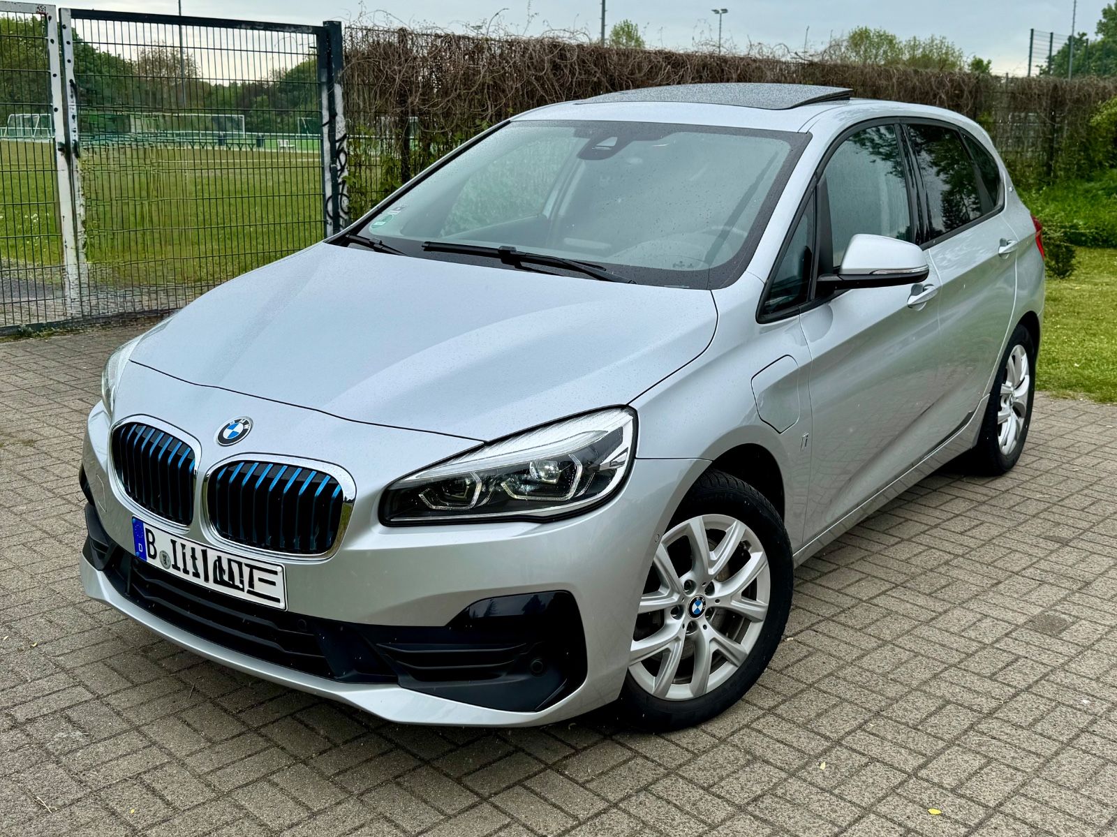 BMW 225xe xDrive|BMWService inkl. 2028|Pano|LED