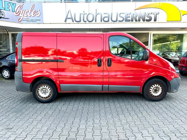 Opel Vivaro Kasten L1H1 2,7t *LKW Zulassung+AHK*