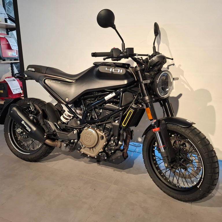 Husqvarna SVARTPILEN 401 1.HAND