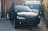 Mitsubishi Outlander Intense 2,2 DID 4WD 7... - Mitsubishi Outlander Intense mit Diesel-Antrieb