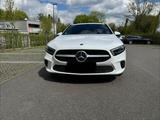Mercedes-Benz Sehr schöner A 250 mit 224 PS und vielen Extras! - : Sitzheizung, mit