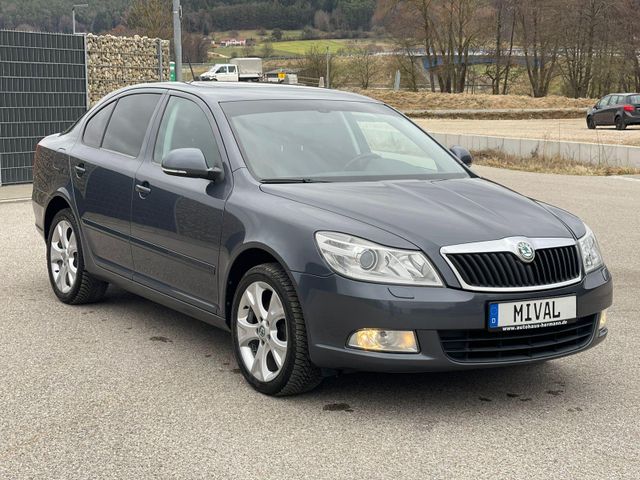 Skoda Octavia 1.8 TSI Elegance Navi/Automatik/Leder