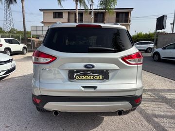 Ford Kuga - 4