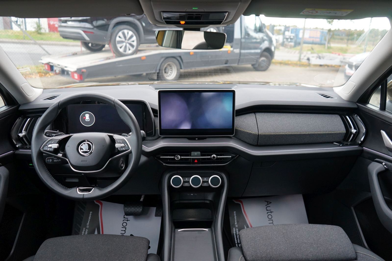 Fahrzeugabbildung SKODA Kodiaq 1.5 TSI Selection 7 Sitzer*Kam*Acc*Pano