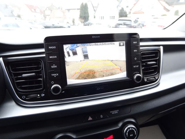 Fahrzeugabbildung Kia Rio Spirit/2.Hd/Kamera/Navi/SitzH/Alu/Garantie/