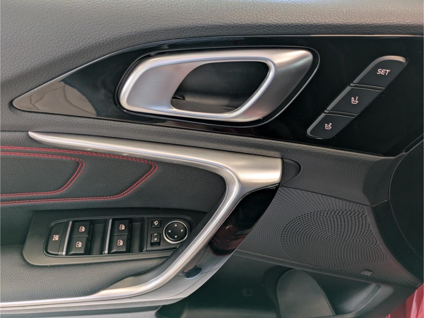 Kia ProCeed 1.6 GT+Navi+LED+SHZ hinten+Kamera+